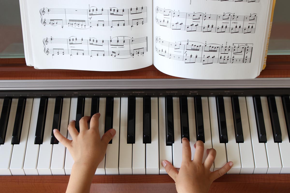 子供のピアノ教室の練習は電子ピアノでも大丈夫?ピアノ購入は必須?